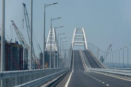 Путин заявил о спешном завершении работ на Крымском мосту