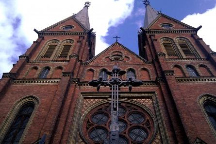СГД провела обыски в католических церквях, интересуясь пожертвованиями