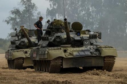 Российские военные сразили иностранцев необычной способностью танка Т-80