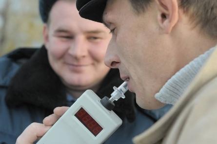 Допились! В РФ будут устраивать поголовные проверки населения на алкоголь