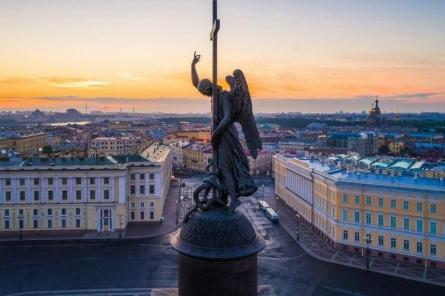 Жители Латвии и Эстонии массово используют электронные визы для поездок в РФ