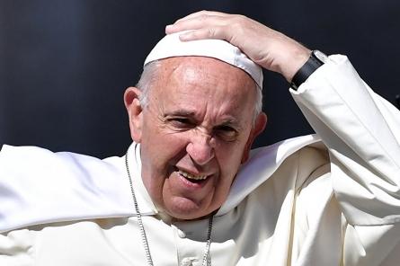 Папа Римский сравнил гомофобов с Гитлером