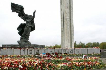 Шноре ликует: все идет к сносу памятника Освободителям Риги