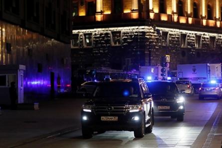 Стрельба у главного здания ФСБ в Москве: сообщается о погибших
