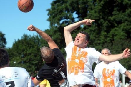 Экс-президент Вейонис может стать главой латвийского баскетбола