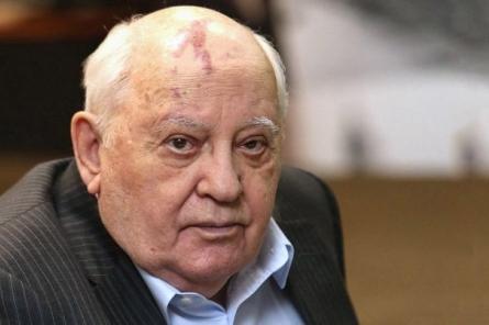 Попавший в больницу Горбачев рассказал всему миру о своем состоянии