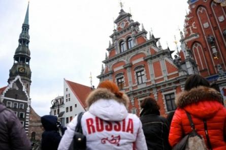 В Латвию хочу! Россияне обнищали и бегут отдыхать в Ригу