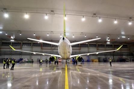 airBaltic ставит на прикол 16 самолетов: без работы уже 400 человек