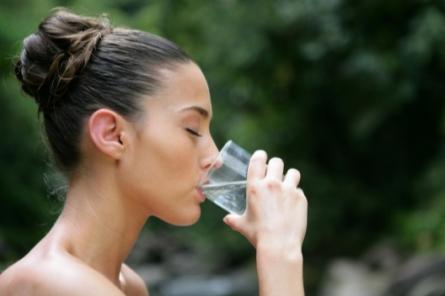 Что произойдет, если неделю пить только воду?