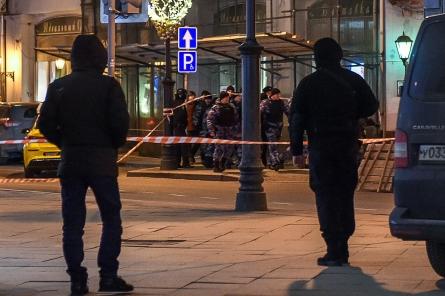 В России полиция убила человека, который украл четыре рулона обоев