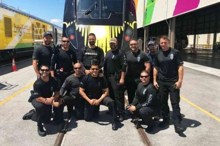 Вся команда спецназа полиции во Флориде, подает в отставку