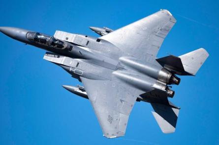 Американский F-15E научат уничтожать Су-57 и С-400