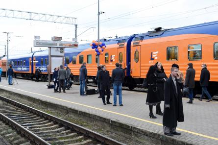 Вслед за грузами исчезли пассажиры: что будет с поездом Рига — Москва