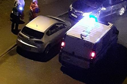Полиция работает исправно: первые жертвы комендантского часа по всей Риге (ФОТО)