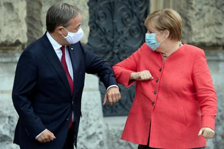 Новый преемник Меркель высказался против отмены антироссийских санкций