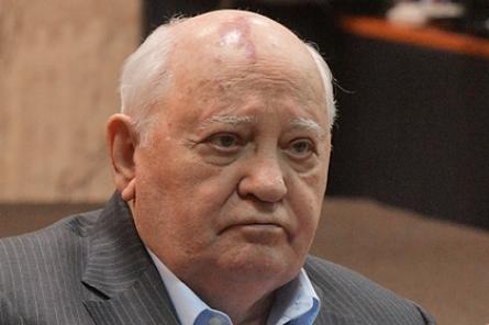 Горбачев обеспокоен смертью бывшего госсекретаря США Джорджа Шульца