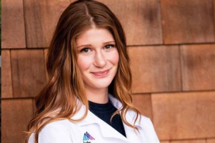 Дочь Билла Гейтса пошутила о «чипировании» путем прививки от коронавируса