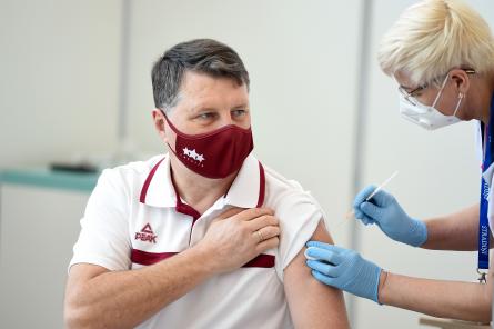 Семейные врачи Латвии не сообщали о серьёзных побочных эффектах от вакцины