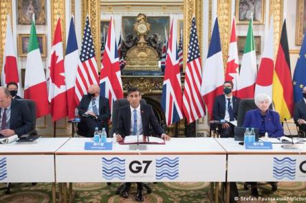G7 договорились о глобальном цифровом налоге: Google и Facebook возьмут за вымя