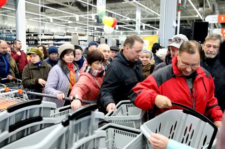 Ненужные покупки: что латвийцы покупают для снятия стресса