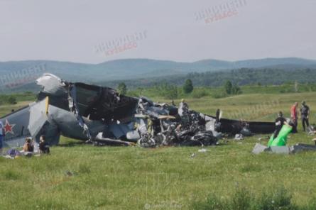 Семь человек погибли при крушении самолета в Кузбассе