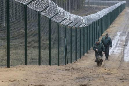 Провалилось дело о заборе на границе Латвии с Беларусью