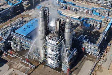 На гигантском заводе «Газпрома» прогремел взрыв