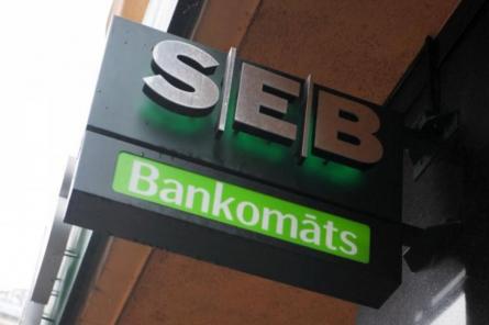 Банк SEB откажет в обслуживании жителям без COVID-сертификатов в своих филиалах?