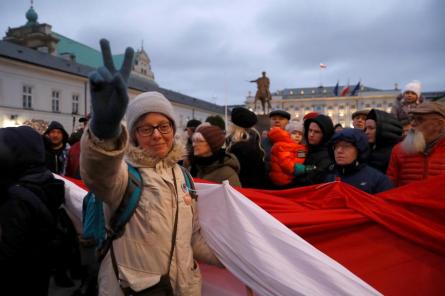 В Латвии похвалили Варшаву, которая не хочет «маршировать в едином строю»