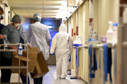 Минздрав: больницы будут загружены пациентами с Covid-19 до середины января