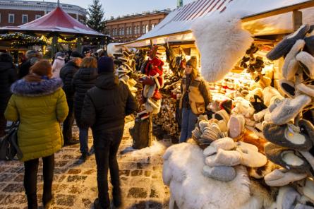 Рижан и гостей города приглашают насладиться рождественскими ярмарками