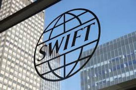 В Польше рассказали о последствиях отключения России от SWIFT