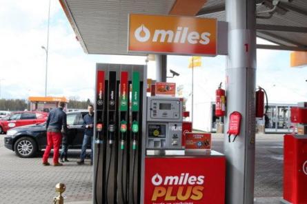 Латвия приближается к странам с самой высокой ценой бензина — рейтинг