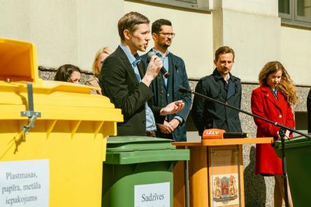 Создан первый в Латвии единый путеводитель по сортировке мусора