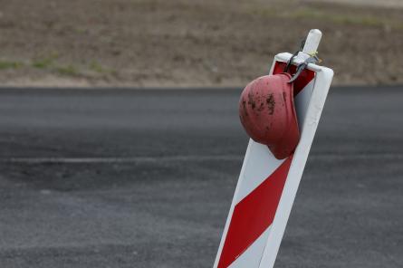 Строители отказываются ремонтировать государственные дороги Латвии