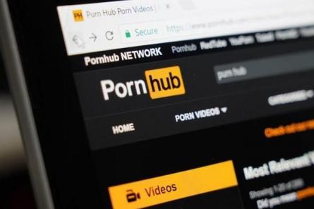 Основатель Pornhub уволился после скандальной статьи о ресурсе