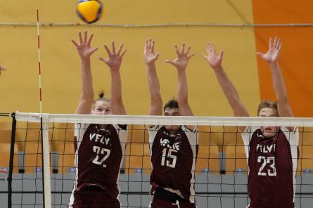 Безвольное поражение латвийских волейболистов в Турку