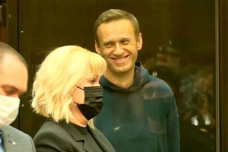 Навального вновь отправили в ШИЗО