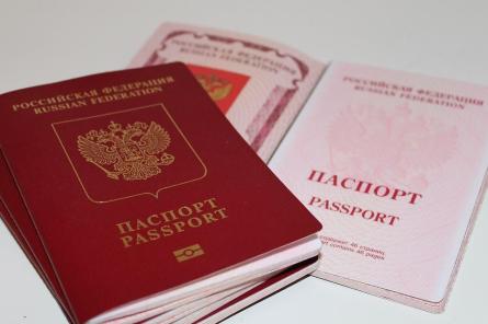 Опрос: половина латвийцев поддерживают запрет на въезд граждан России в Евросоюз