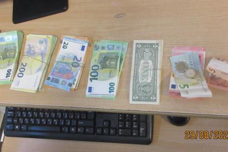 На границе в багаже гражданина Беларуси нашли 35 000 евро