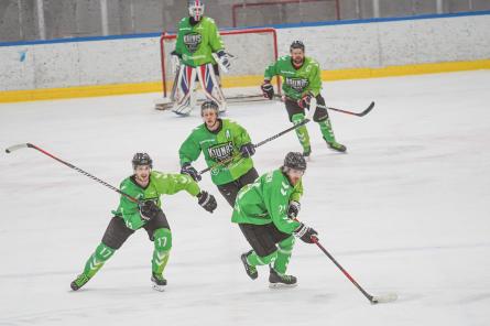 В чемпионате Латвии по хоккею прибавление из Литвы
