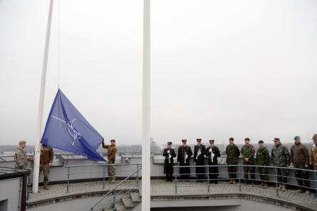 У Рижского аэропорта разместят около 700 солдат НАТО