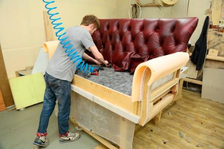 Производство Латвии просело на диван: выпуск мебели показал самый большой провал