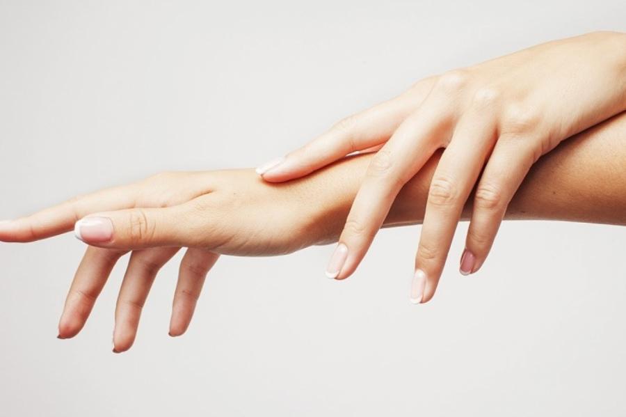 5 правил, как ухаживать за кожей рук зимой