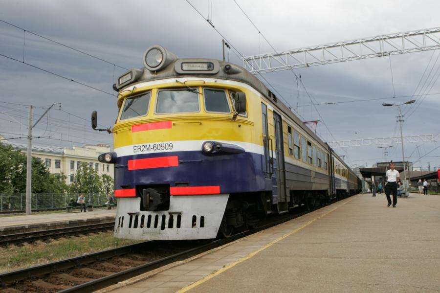 Чехи нашкодили конкурентам: придется ездить на советских поездах