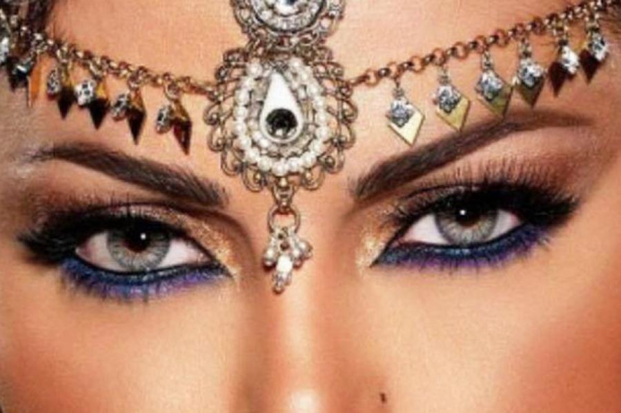 Секреты арабских красавиц: как правильно рисовать стрелки