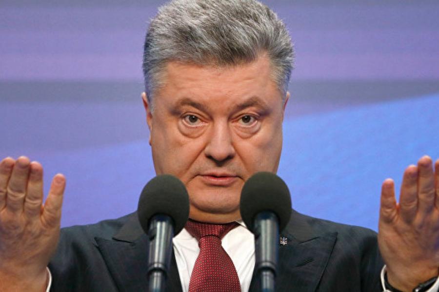 Порошенко предостерег украинцев от «хихикающего с Путиным» президента