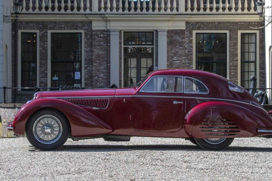 Alfa Romeo 1939 года продали на аукционе в Париже за €16,7 млн