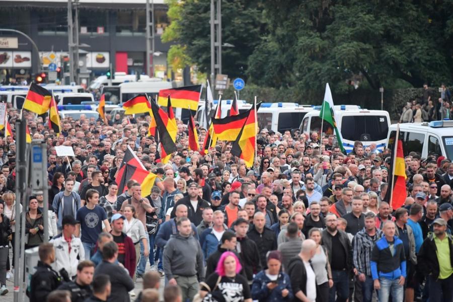 Bild в шоке: большинство восточных немцев утратило веру в демократию