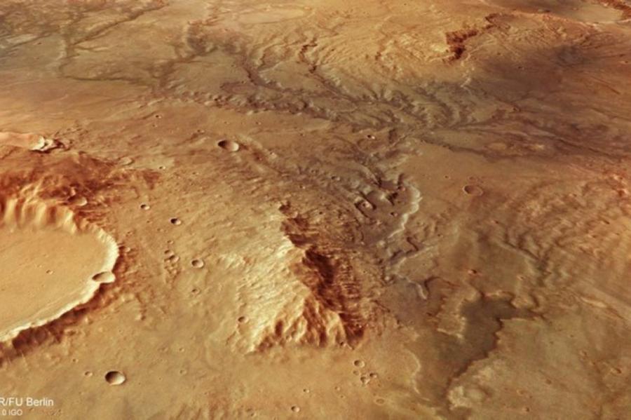 Новые снимки с Марса подтвердили наличие рек на планете